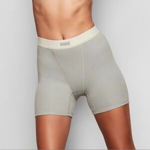 Skims cotton rib mineral boxer shorts